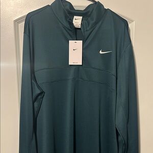 Nike Men's Shirt in Dark Green and White